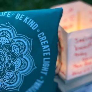 Meet your Posher, Dawn